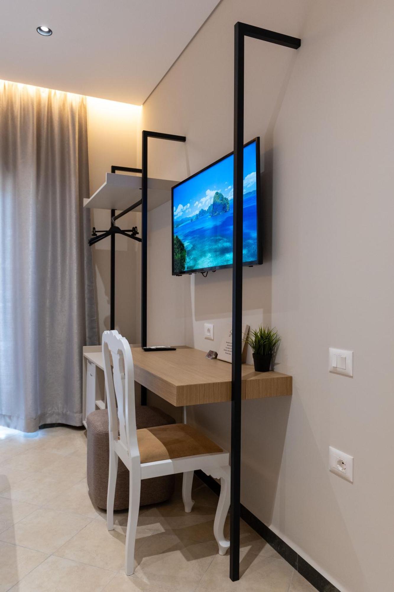 Serenity Bed & Breakfast *